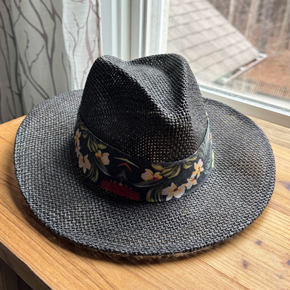 SEA WORLD Black Resortwear Wicker Hat Y2K